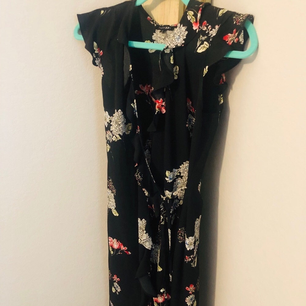 Pretty Black floral wrap dress - Picture 2 of 2